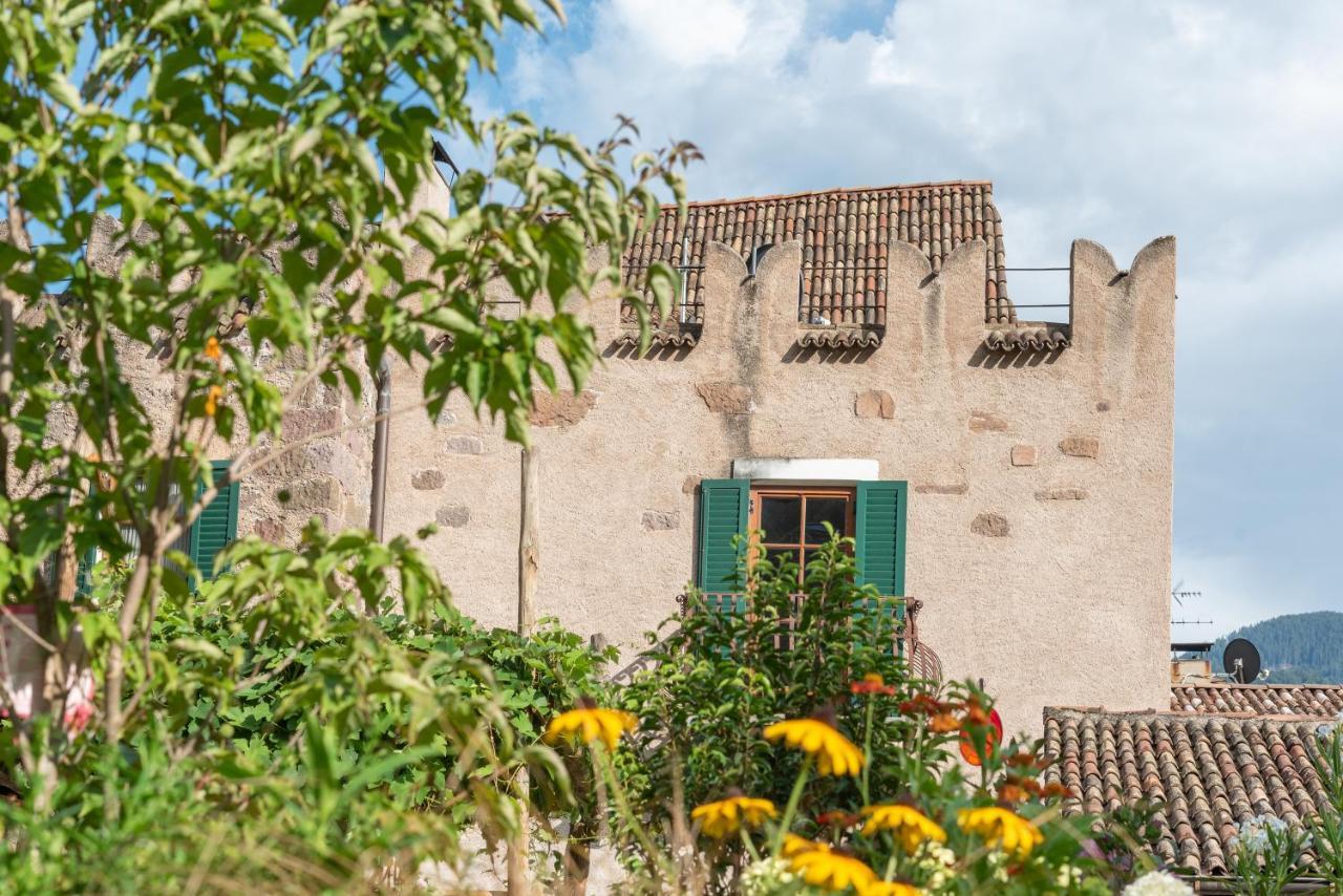 Weingut Schmid Oberrautner Apartment Suites بولزانو المظهر الخارجي الصورة