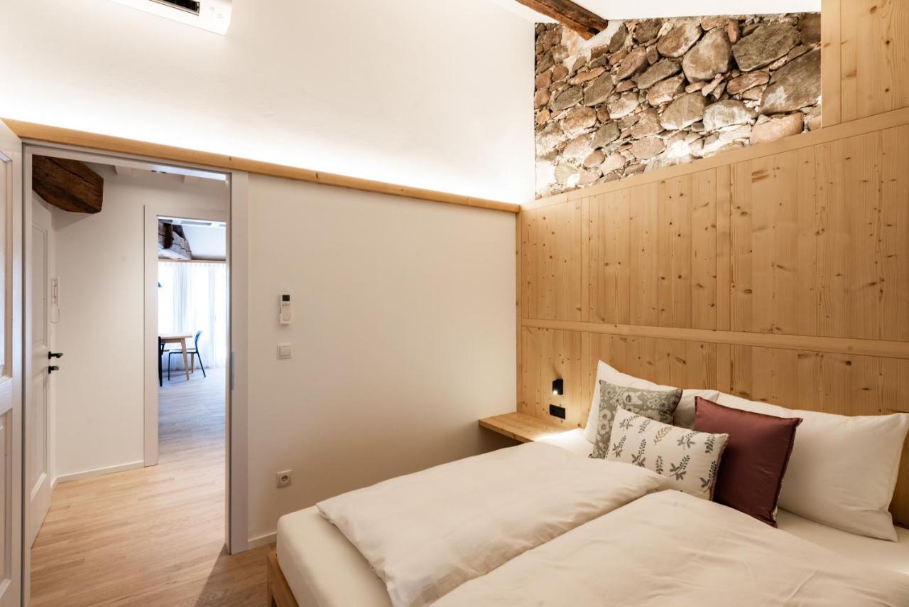 Weingut Schmid Oberrautner Apartment Suites بولزانو المظهر الخارجي الصورة