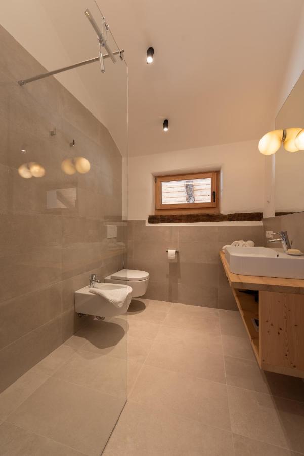 Weingut Schmid Oberrautner Apartment Suites بولزانو المظهر الخارجي الصورة