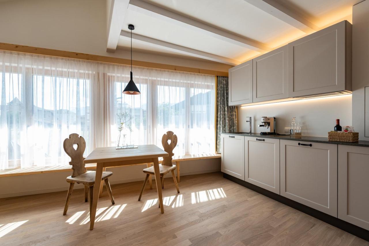 Weingut Schmid Oberrautner Apartment Suites بولزانو المظهر الخارجي الصورة